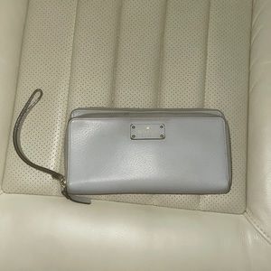 Beautiful grey Kate Spade wallet -Large